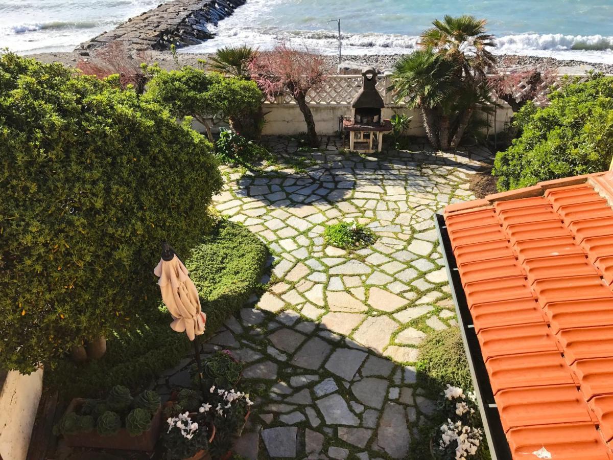 Il Giardino Sul Mare B&B Ріва-Ліґуре Екстер'єр фото